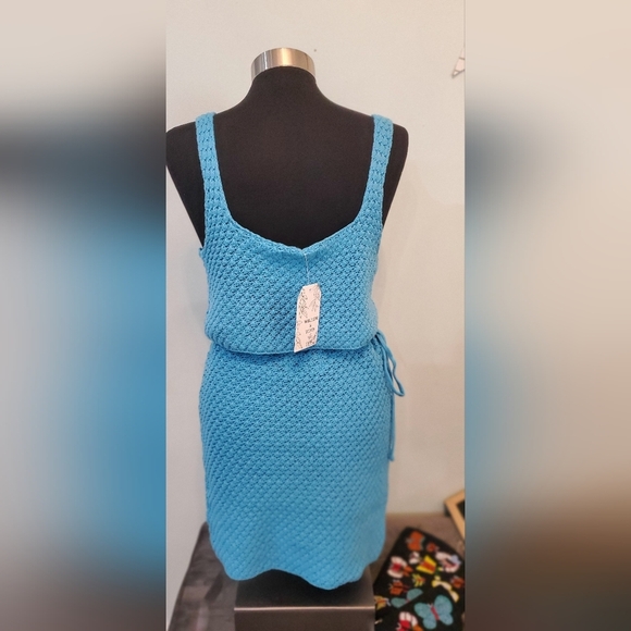 2 Piece Crochet Skirt/Crop Top Set - Picture 9 of 12